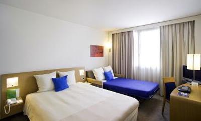 фото отеля Novotel Evry Courcouronnes