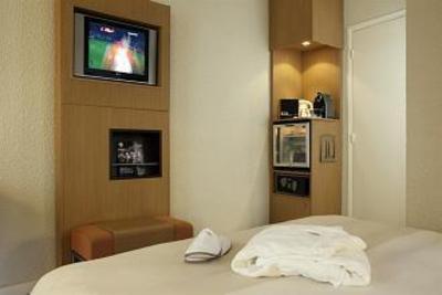 фото отеля Novotel Evry Courcouronnes
