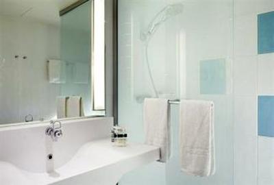 фото отеля Novotel Evry Courcouronnes