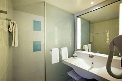 фото отеля Novotel Evry Courcouronnes