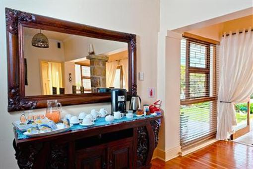 фото отеля Aquamarine Guest House