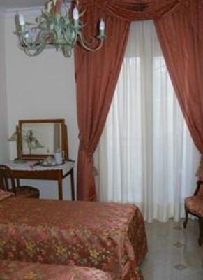 фото отеля Il Priorato de la Querciantica B&B