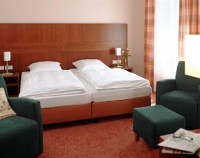 фото отеля Hotel Restaurant Lindenhof Emsdetten