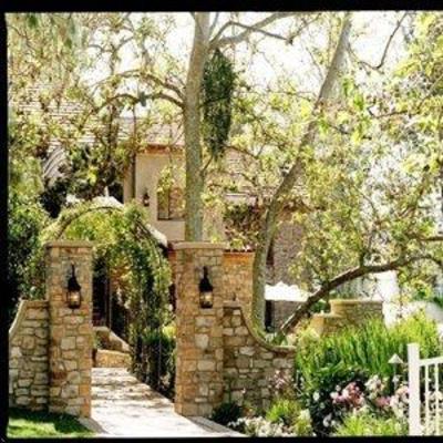 фото отеля Westlake Village Inn