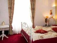 Queen Serenity Hotel