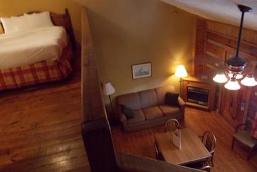 фото отеля Timbers Log Motel