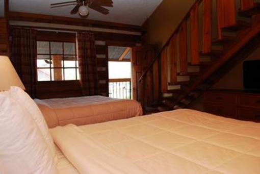 фото отеля Timbers Log Motel