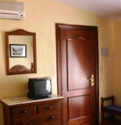 фото отеля Hostal La Colonia