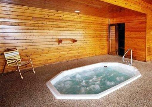 фото отеля Quality Inn Mitchell