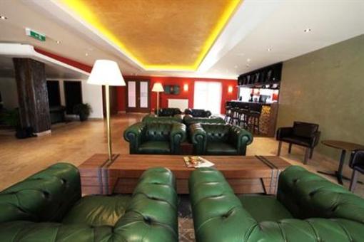 фото отеля Old Lake Golf Hotel