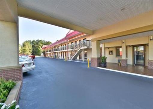 фото отеля Econo Lodge Richmond Hill