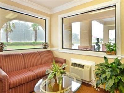 фото отеля Econo Lodge Richmond Hill