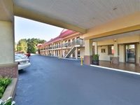 Econo Lodge Richmond Hill