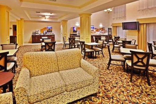 фото отеля Holiday Inn Express Hotel & Suites Muskogee