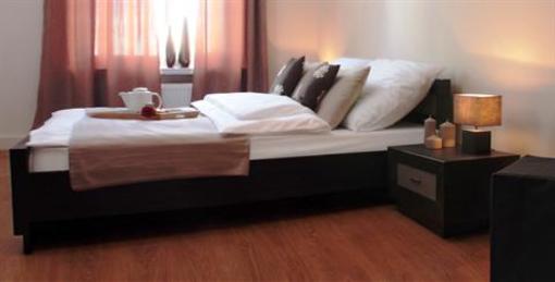 фото отеля Glam House Rooms & Apartments Poznan