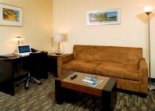 фото отеля Best Western Plus Navigator Inn & Suites