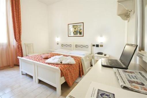 фото отеля Hotel Carancini