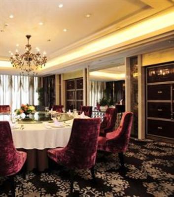 фото отеля Wealthy Hotel