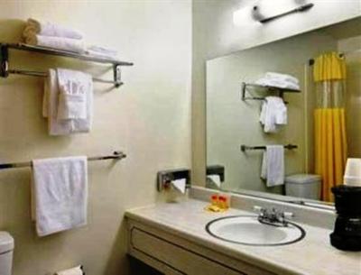 фото отеля Days Inn Kent - Meeker St.