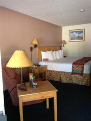 фото отеля Econo Lodge Inn & Suites Woodland