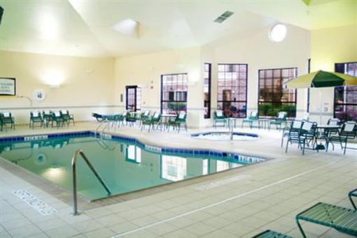 фото отеля Staybridge Suites Toledo Maumee