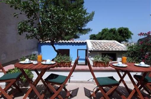 фото отеля Bed & Breakfast Cafisu