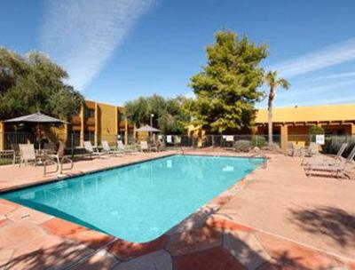 фото отеля Ramada Inn Peoria