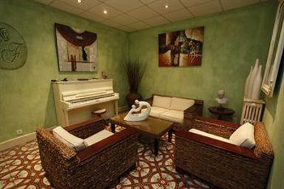 фото отеля Demeure De Flore Hotel Lacabarede