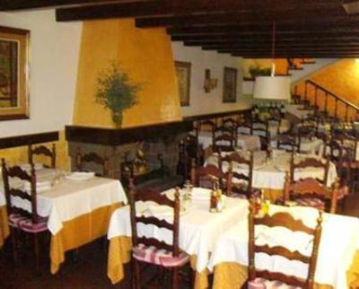 фото отеля Can Pou Hostal Caldes de Malavella