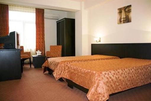 фото отеля Yaky Center Hotel Pitesti
