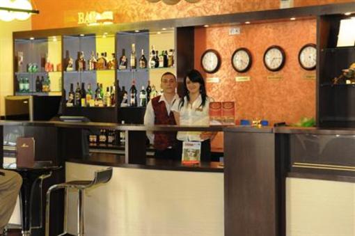 фото отеля Yaky Center Hotel Pitesti