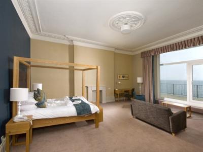 фото отеля Claremont House Saundersfoot