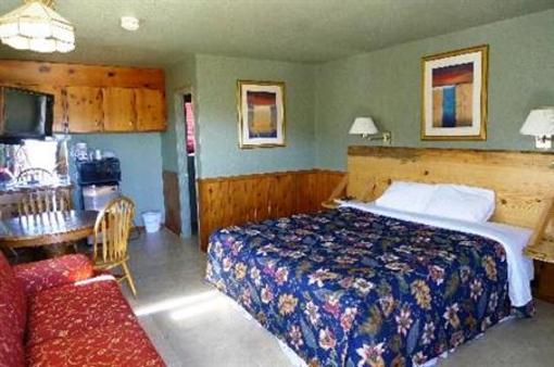 фото отеля Mountain Trail Lodge