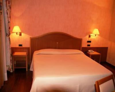 фото отеля Hotel Lory Celano