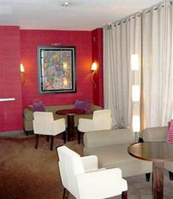 фото отеля Hotel La Place Annemasse