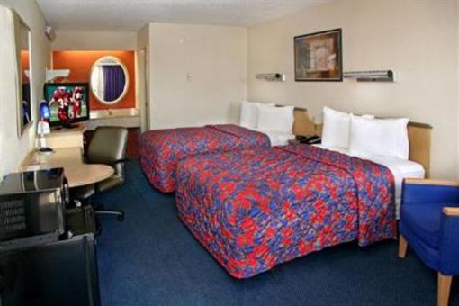 фото отеля Red Roof Inn Virginia Beach