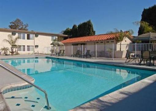 фото отеля Ramada Plaza Hotel Anaheim Area