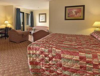 фото отеля Ramada Plaza Hotel Anaheim Area