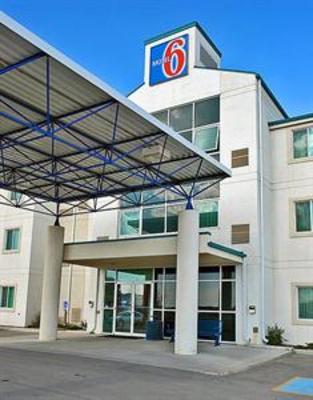 фото отеля Motel 6 Saskatoon