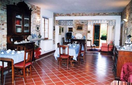 фото отеля Giardino Bed & Breakfast Controguerra