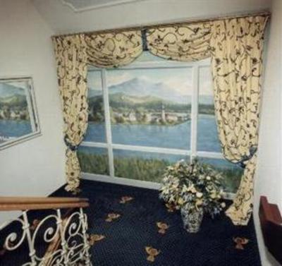 фото отеля Hotel Gasthof zur Post Unterfohring