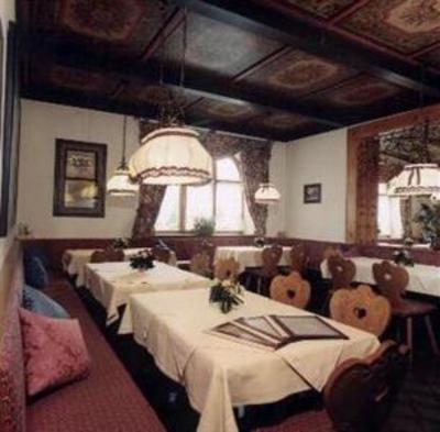 фото отеля Hotel Gasthof zur Post Unterfohring