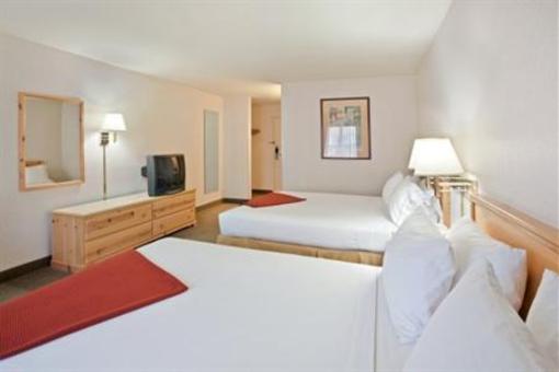 фото отеля Holiday Inn Express Grants Pass