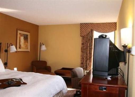 фото отеля Hampton Inn Cherry Hill Voorhees