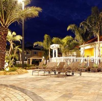 фото отеля Victoria Park Resort Davenport Loughman