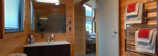 фото отеля Astelia Lodge