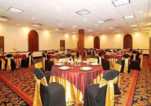 фото отеля Quality Inn & Suites Event Center