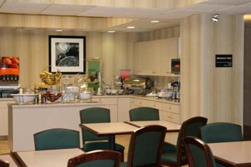 фото отеля Hampton Inn Huntington Barboursville