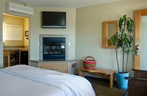 фото отеля Cambria Shores Inn