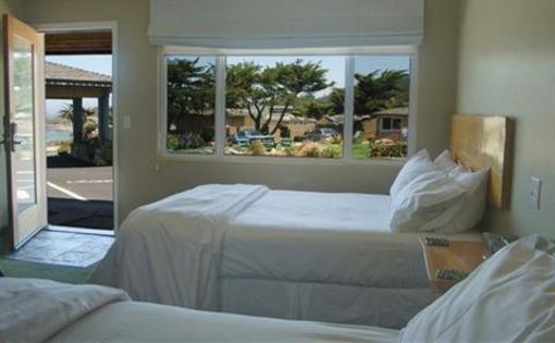 фото отеля Cambria Shores Inn